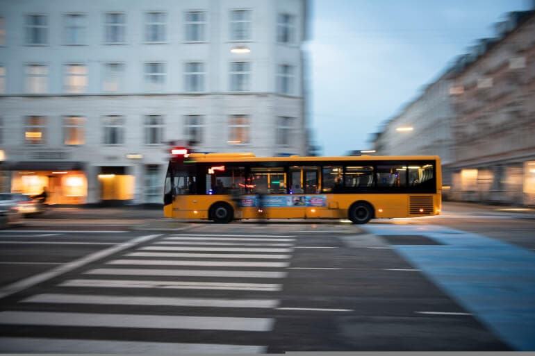 Flertal for at droppe spilreklamer i offentlig transport i København