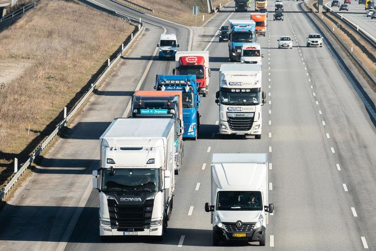 EU på vej med højere klimamål for lastbiler og busser
