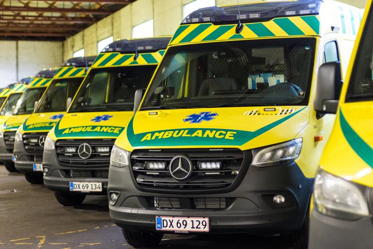 Sjællands todelte ambulanceberedskab får mindst otte ekstra ambulancer 